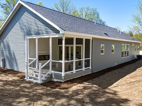 3rd image of 3091 Fairview Rd