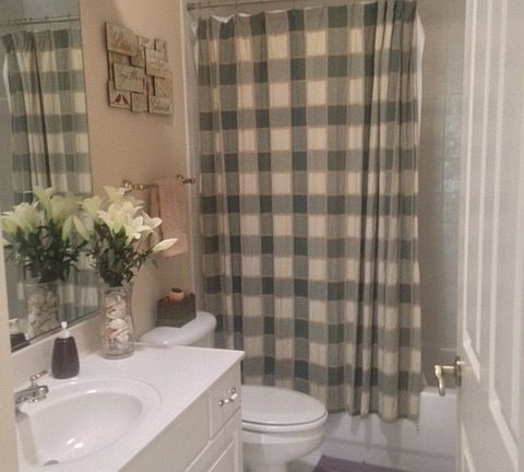 Guest Suite Bath-Third 