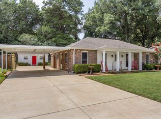 963 Hunters Retreat Dr, Collierville, TN 38017