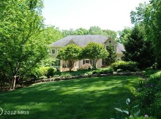 12101 Old Pine Way, Herndon, VA 20171