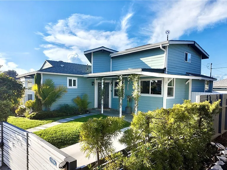 5231 Glasgow Way — Photo 1