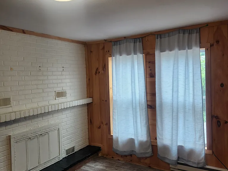 144 W Main St #A — Photo 10