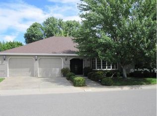 1845 Parliament Cir, Carmichael, CA 95608