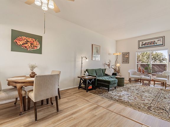 3rd image of 2863 Plaza Rojo
