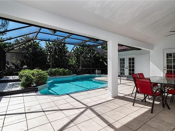 4th image of 2118 Cape Coral Pkwy W