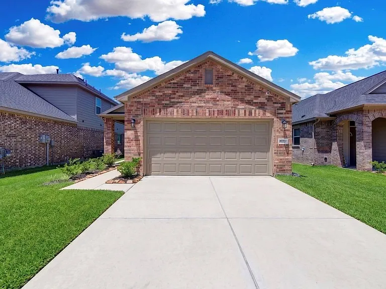 22827 Ephesus Ave — Photo 1