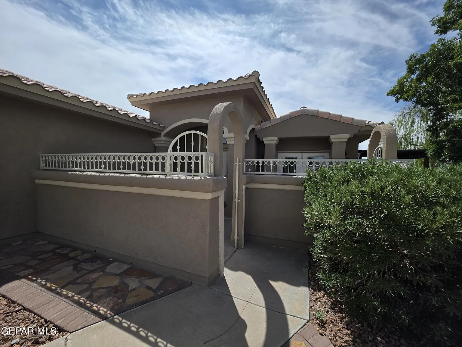 3 bed, 2.0 bath, 1667 sqft, $2,495 — Photo 4