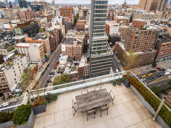 52 East 4th Street image 16 of 19