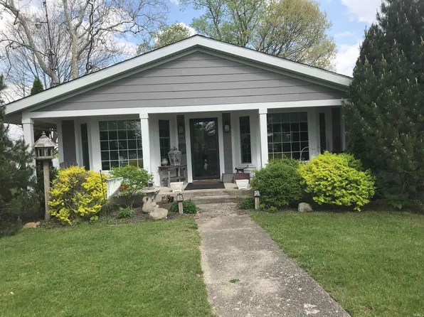 785 Winchester St, Geneva, IN 46740