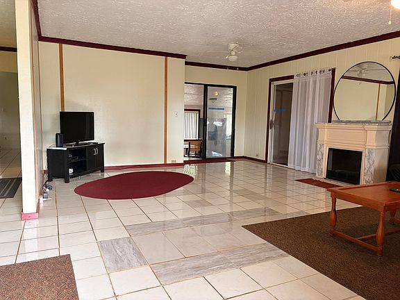 3rd image of 514 Gay St
