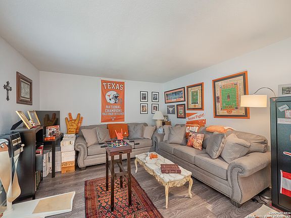 3rd image of 6523 MISSION HILLS DR