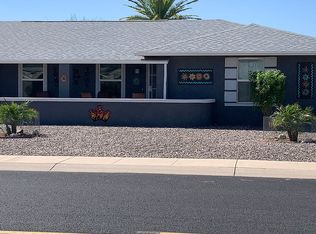 16630 N Lakeforest Dr, Sun City, AZ 85351