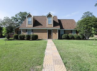 201 Chesterfield Rd, Hattiesburg, MS 39402
