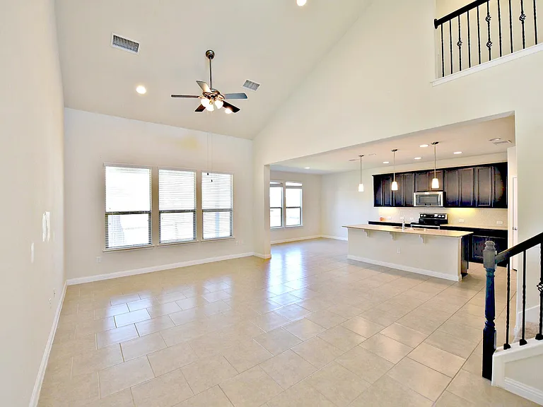2304 Capra Ter — Photo 3