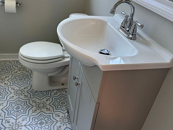 5th image of 2510 Irisdale Ave #2