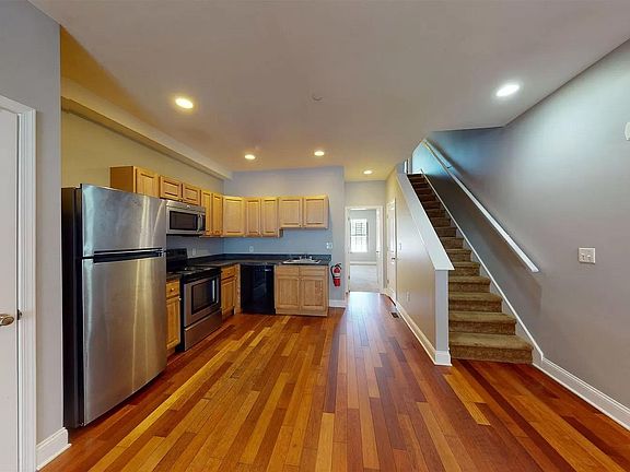 5th image of 1934 N Gratz St Unit A