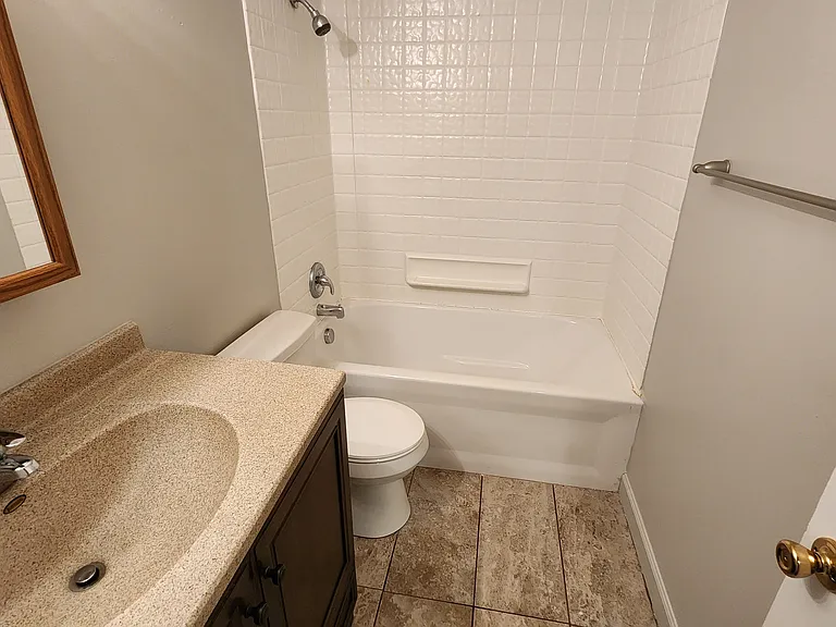 220 E. Lane Ave. — Photo 22