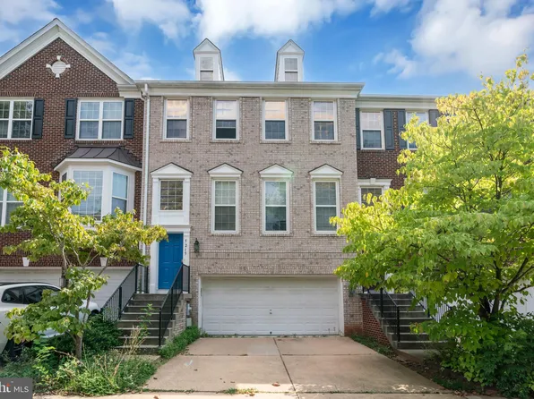 5215 Jule Star Dr, Centreville, VA 20120