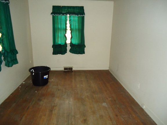 5th image of 1308 Industrial Ave