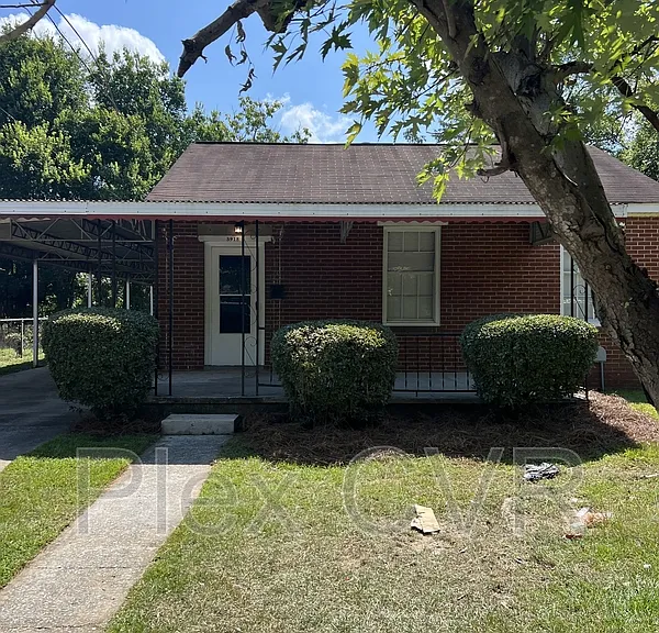 3918 Maple Cir — Photo 1