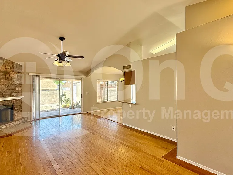 18832 N 3rd Ave — Photo 8