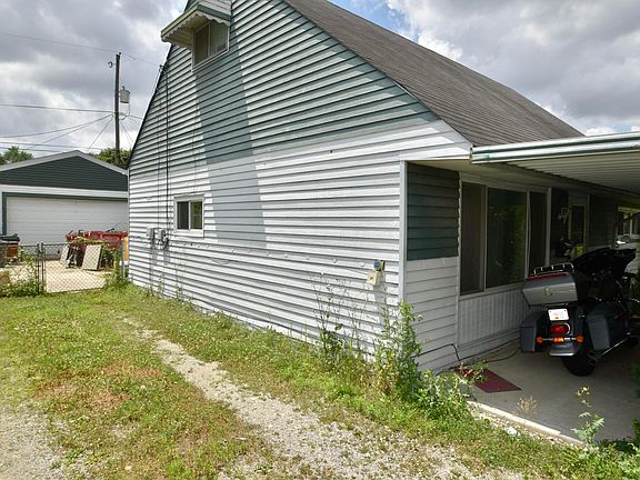 2nd image of 4027 Rickenbacker Ave
