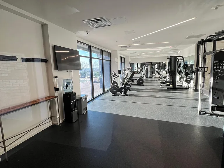 521 Cliff St — Photo 4