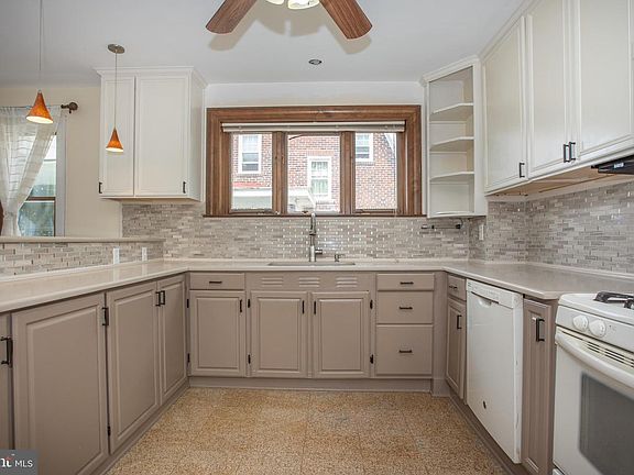 5th image of 13 Beverly Pl