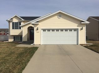 5203 47th Ave S, Fargo, ND 58104