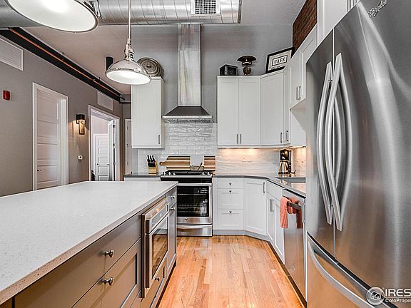 4th image of 210 W Magnolia St #350