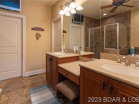5th image of 260 Bello Point Dr