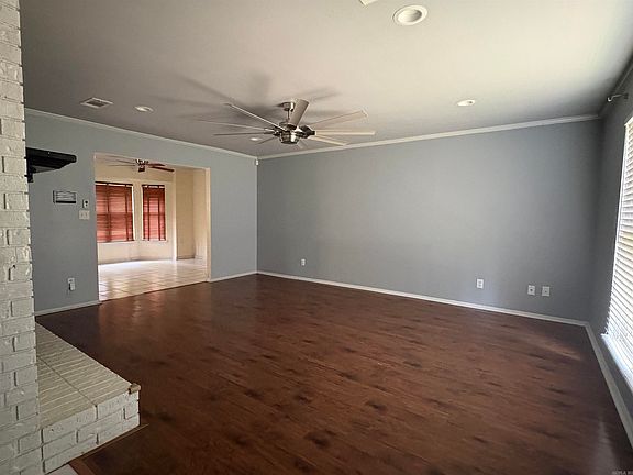 4th image of 50 Hightrail Dr