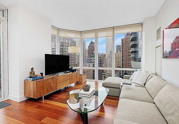 3rd image of 10 W End Ave APT 23A