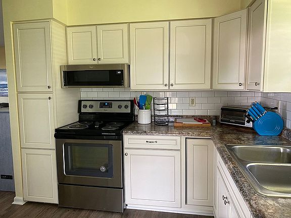 2nd image of 2949 Placid View Dr
