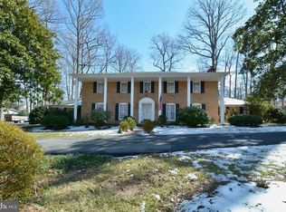 3240 Riverview Dr, Triangle, VA 22172