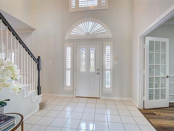 2nd image of 2704 Winterlake Dr