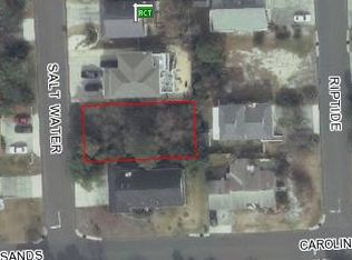 916 Salt Water Ln, Carolina Beach, NC 28428