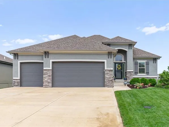 25404 W 146th St, Olathe, KS 66061