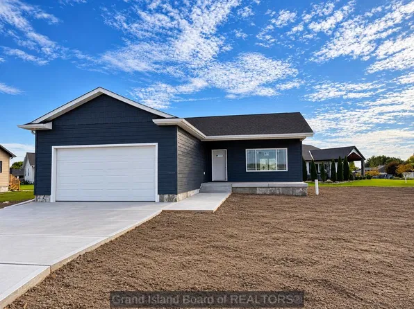 301 Thelen Wood Riv NE, Wood River, NE 68883