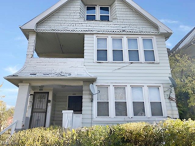 1st image of 3659 E 131st St