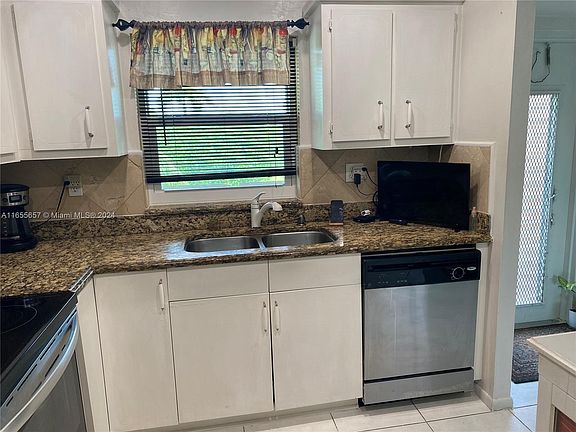 5th image of 9540 Sunrise Lakes Blvd APT 307