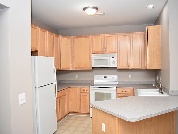 4th image of 11109 Addington Dr