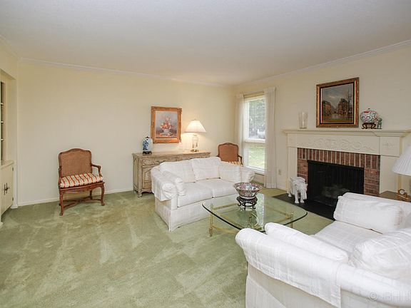 4th image of 3627 Woodcliff Dr