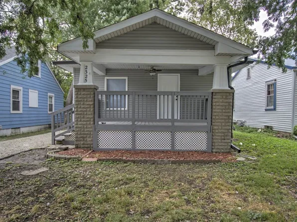 2325 E William St, Decatur, IL 62521