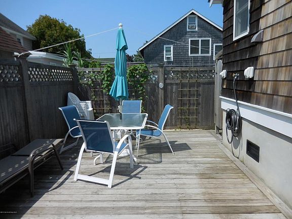 4th image of 110 S Beach Ave