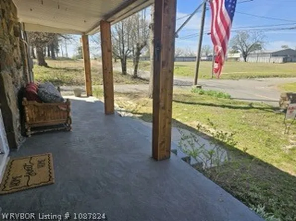 606 N Roseville St, Altus, AR 72821