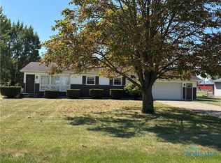 621 W Maple St, Deshler, OH 43516