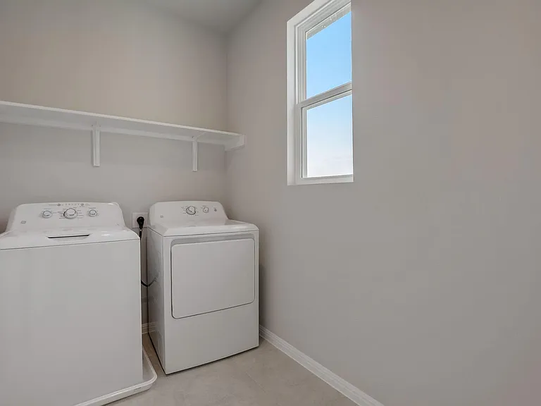 125 Clemens Dr — Photo 23