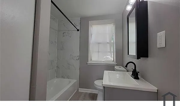 3 bed, 1600 sqft, $2,700 — Photo 2