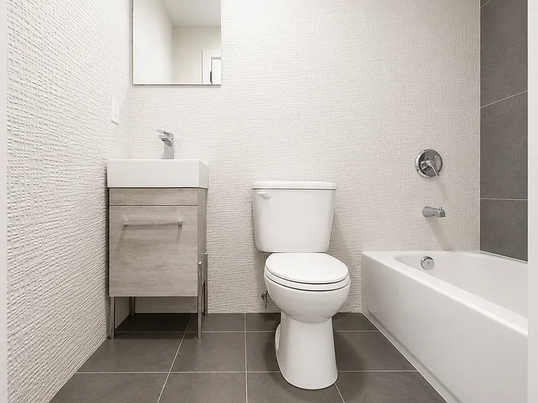 805 Quincy St #3 — Photo 4